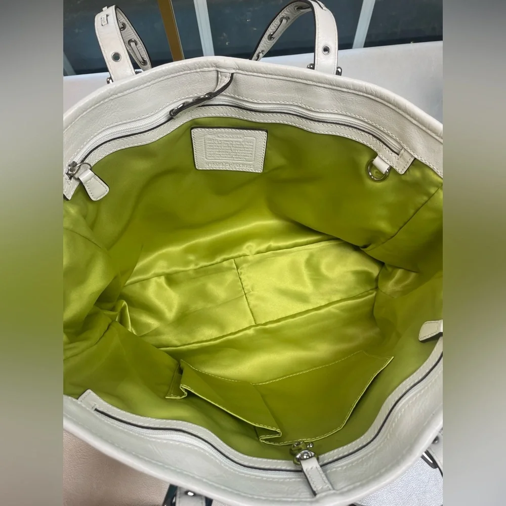 Coach Limited Edition Optic Signature C Suede Tote 🫐 🍋‍🟩 - Picture 11 of 17